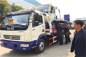 永胜汽车道路救援拖车价格